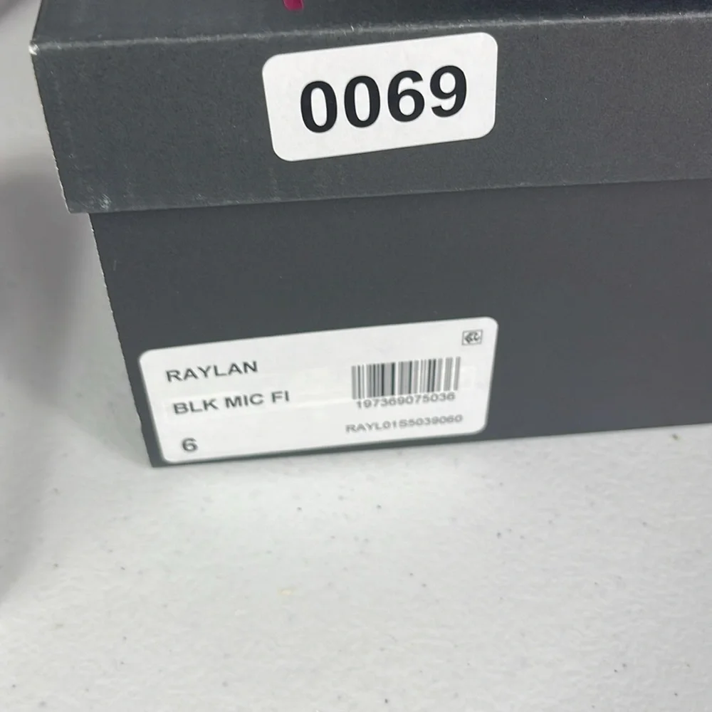 Betsey Johnson Women's Raylan Booties Sz-6 NIB - Picture 10 of 12